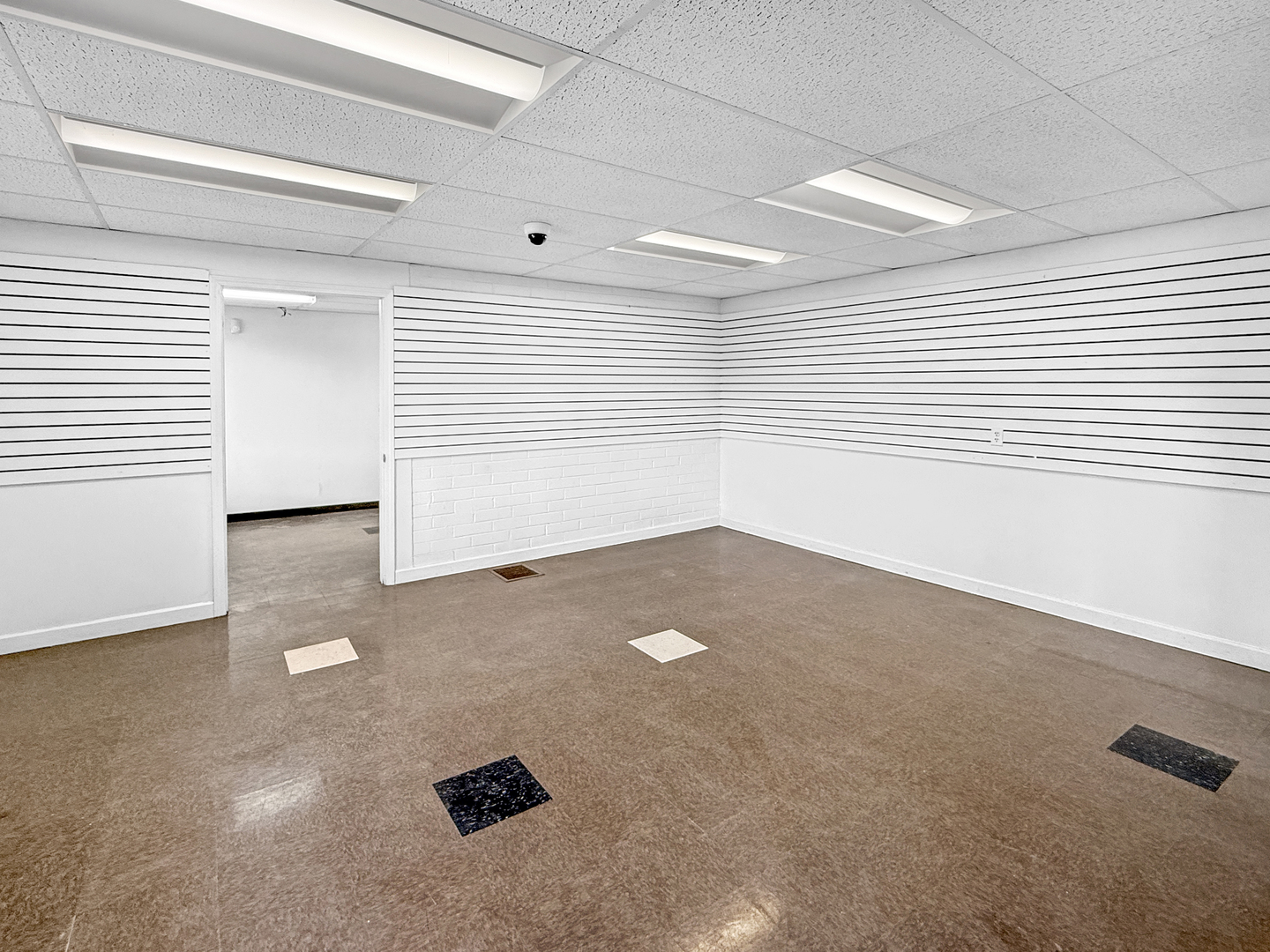 2904 W Il Route 120, McHenry, IL 60051