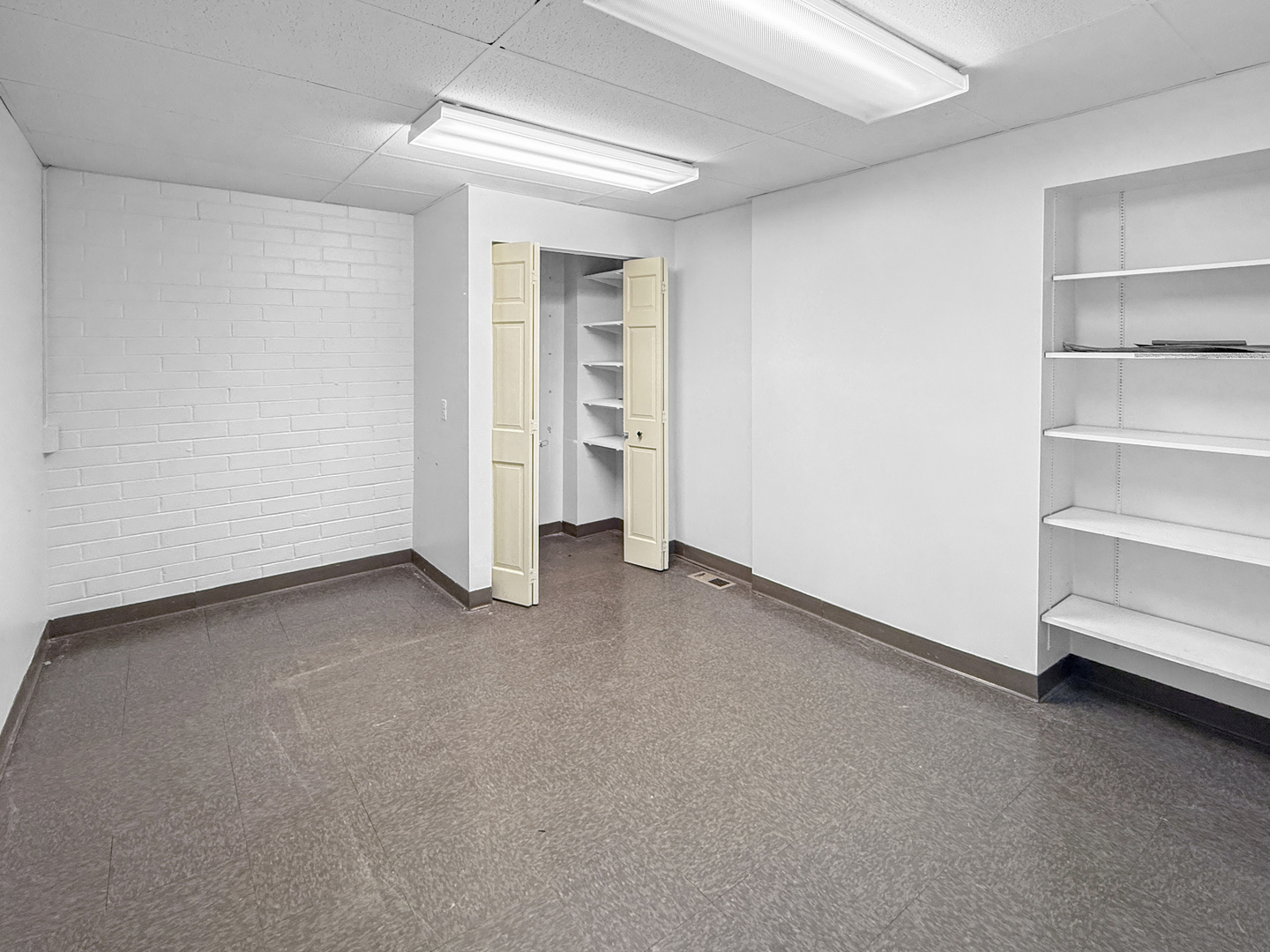 2904 W Il Route 120, McHenry, IL 60051