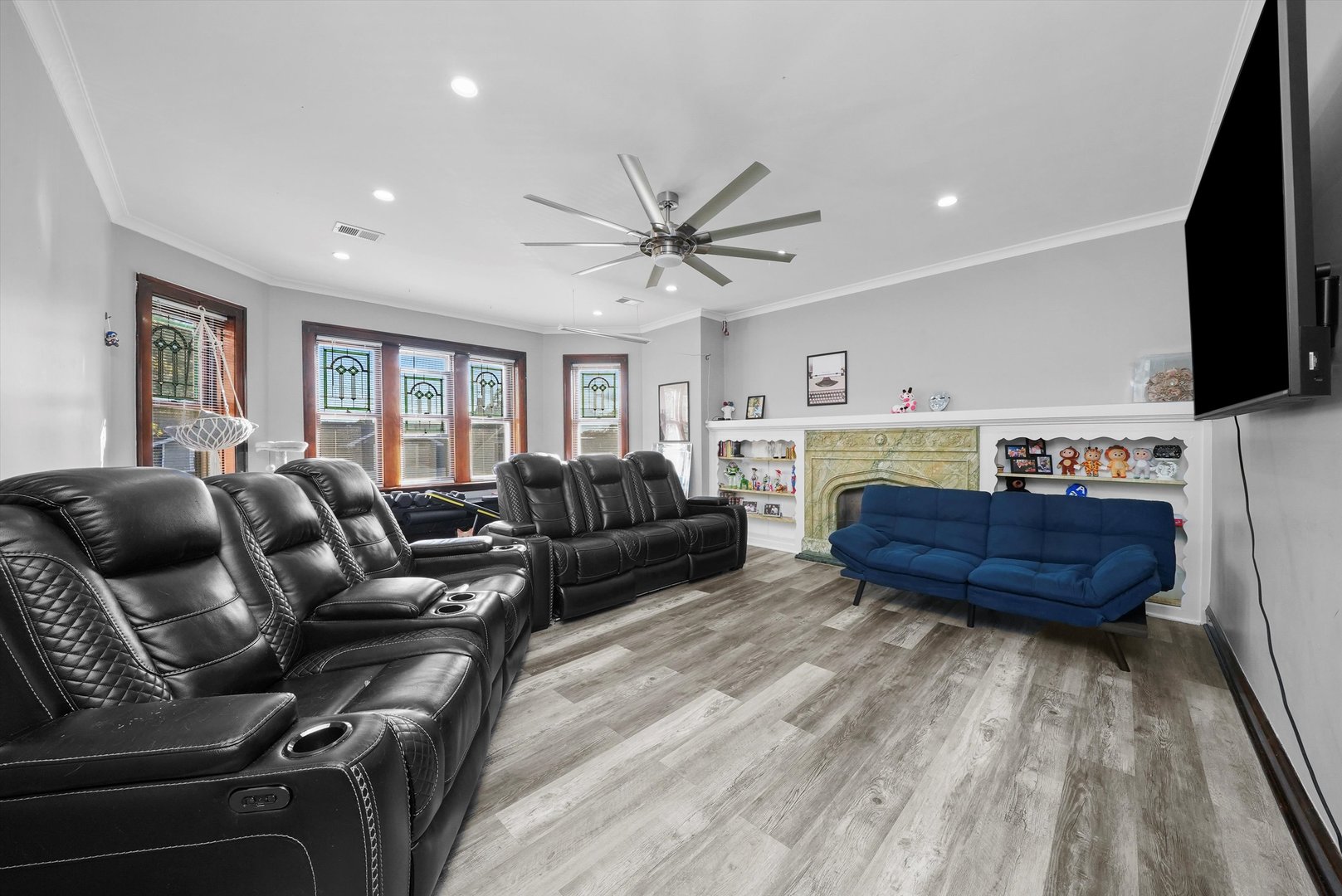 4928 W Altgeld Street, Chicago, IL 60639