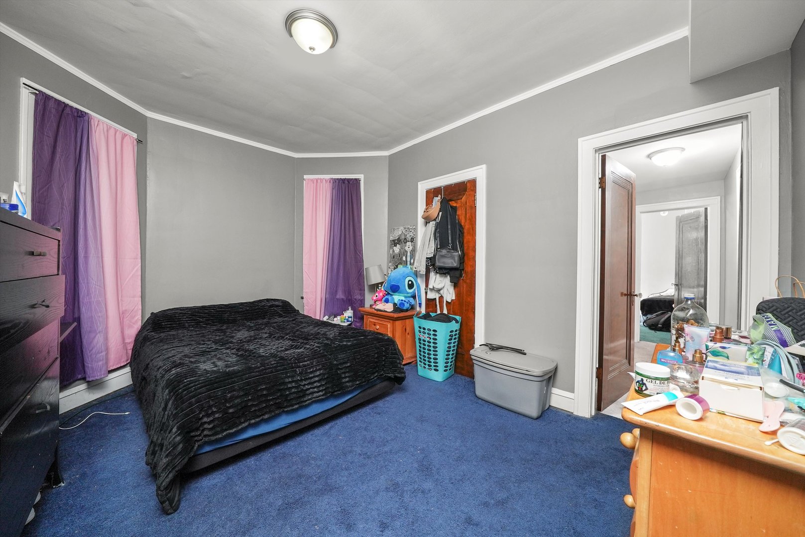 4928 W Altgeld Street, Chicago, IL 60639