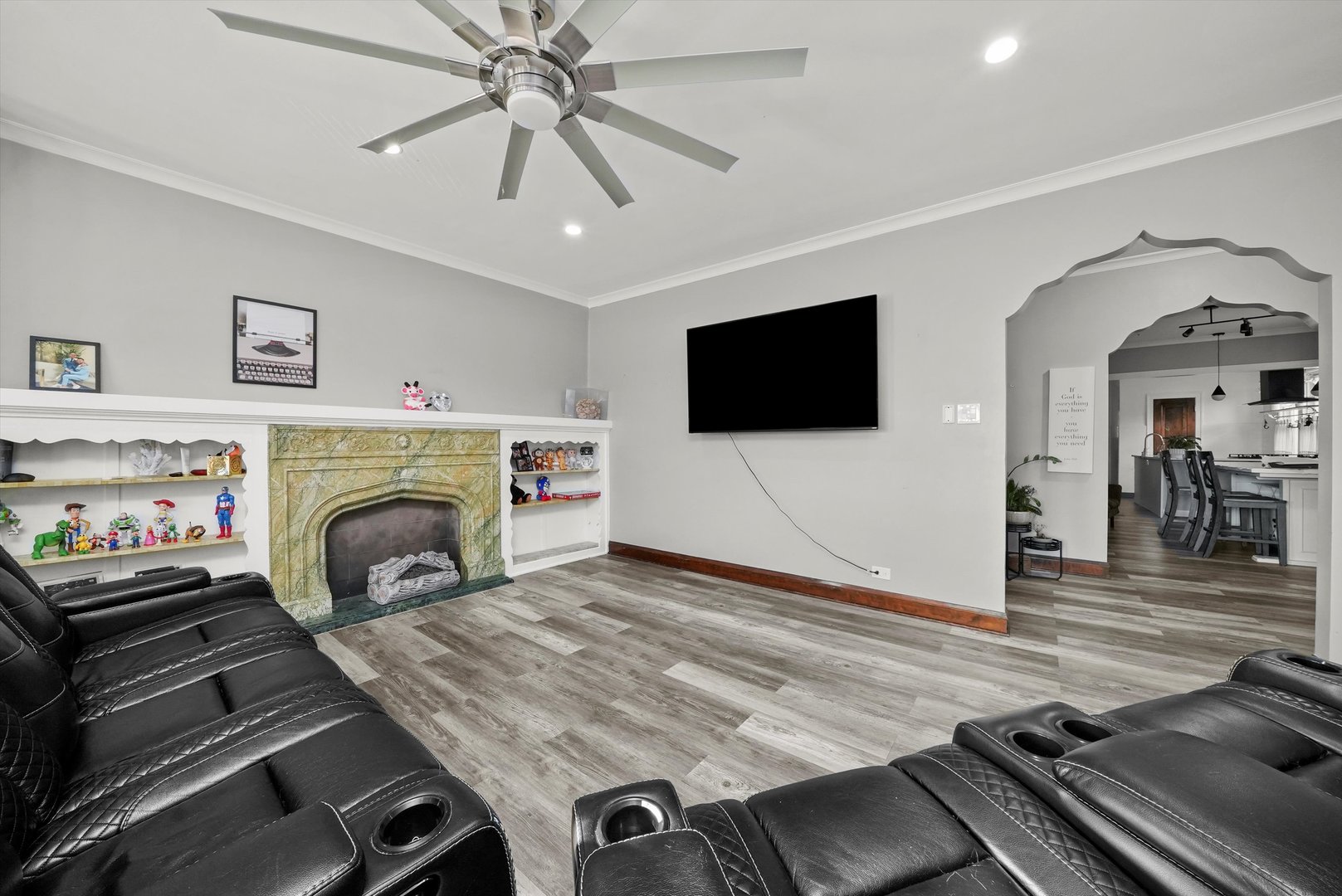 4928 W Altgeld Street, Chicago, IL 60639