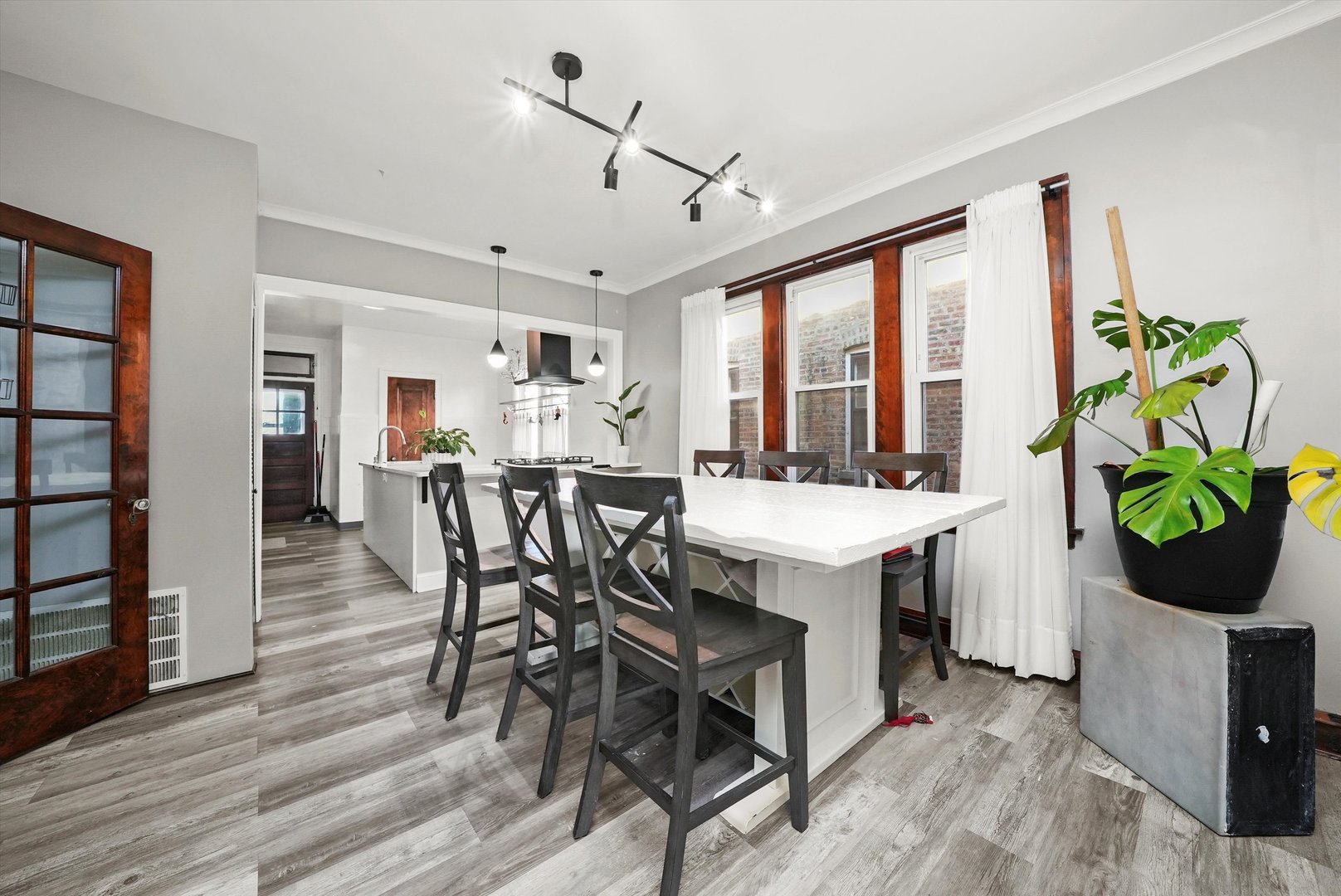 4928 W Altgeld Street, Chicago, IL 60639