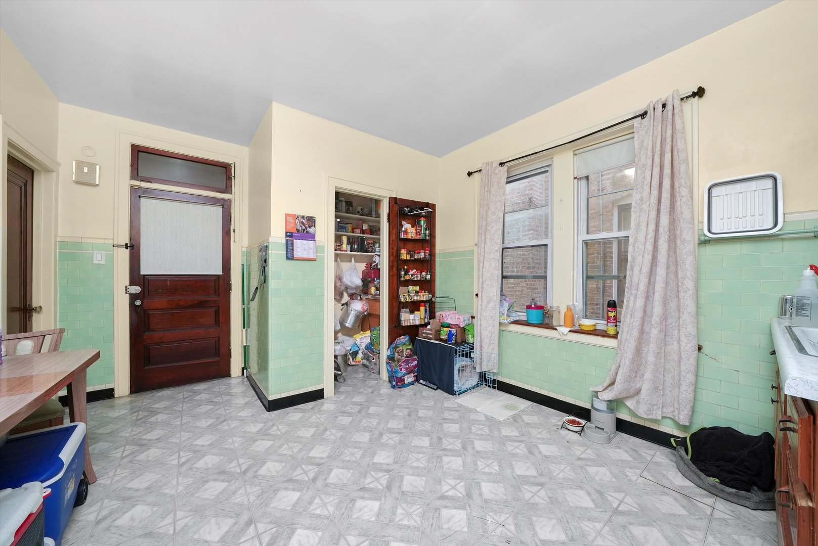 4928 W Altgeld Street, Chicago, IL 60639