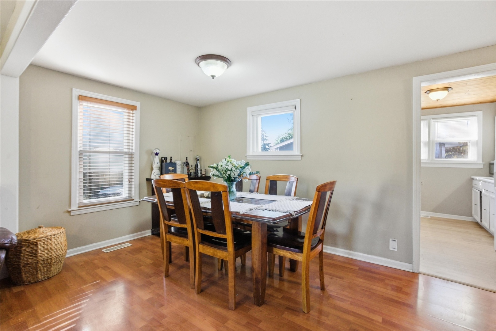 454 N Cedar Avenue, Wood Dale, IL 60191