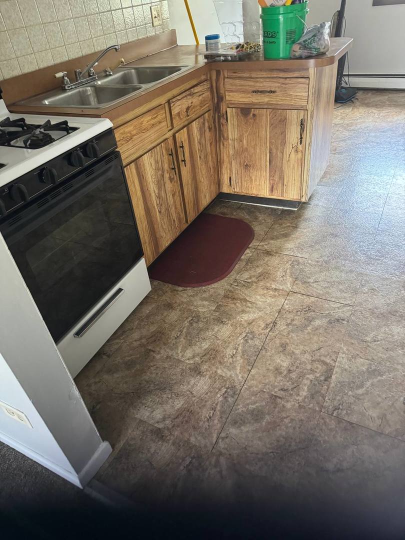 14737 Kilpatrick Avenue #1E, Midlothian, IL 60445