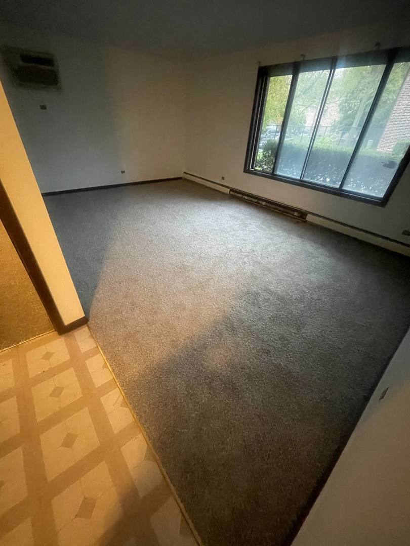 14737 Kilpatrick Avenue #1E, Midlothian, IL 60445