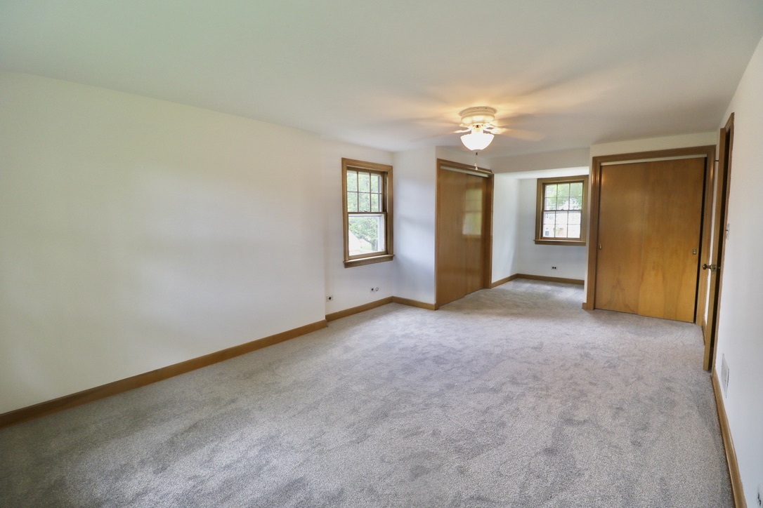 1111 S Washington Avenue, Park Ridge, IL 60068