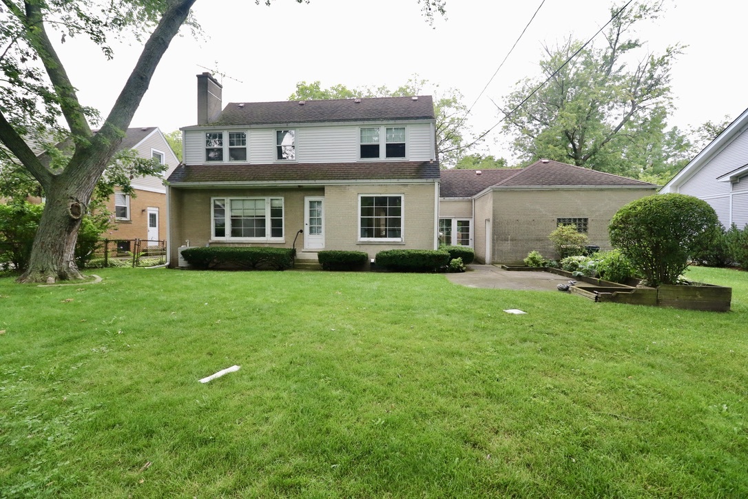 1111 S Washington Avenue, Park Ridge, IL 60068