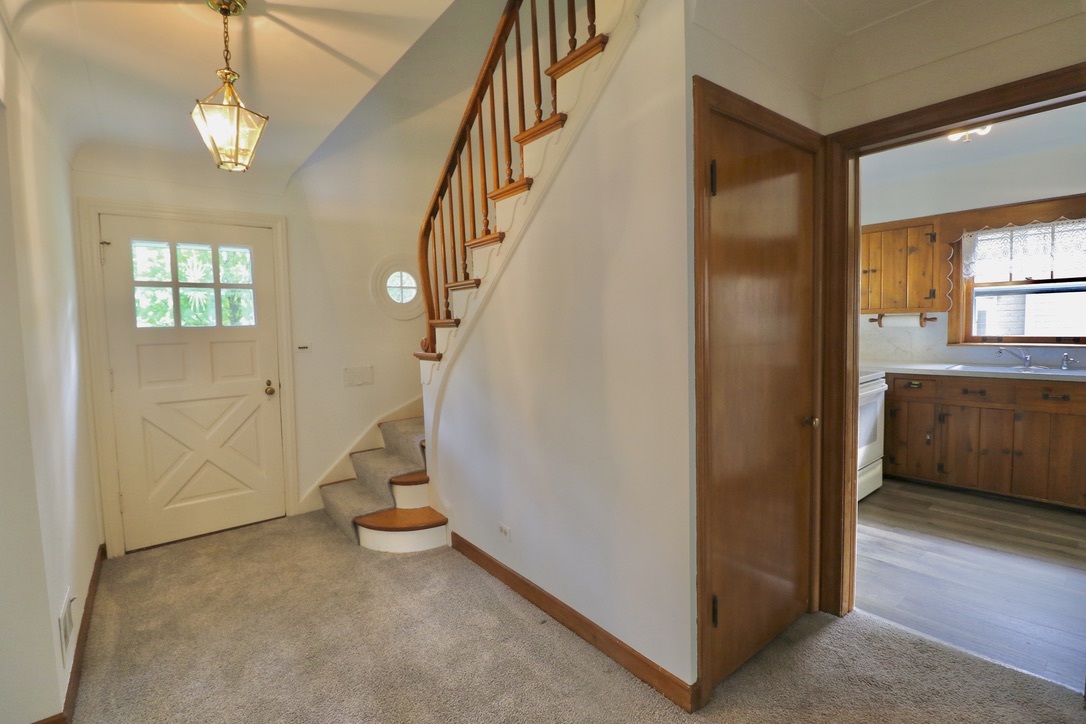 1111 S Washington Avenue, Park Ridge, IL 60068