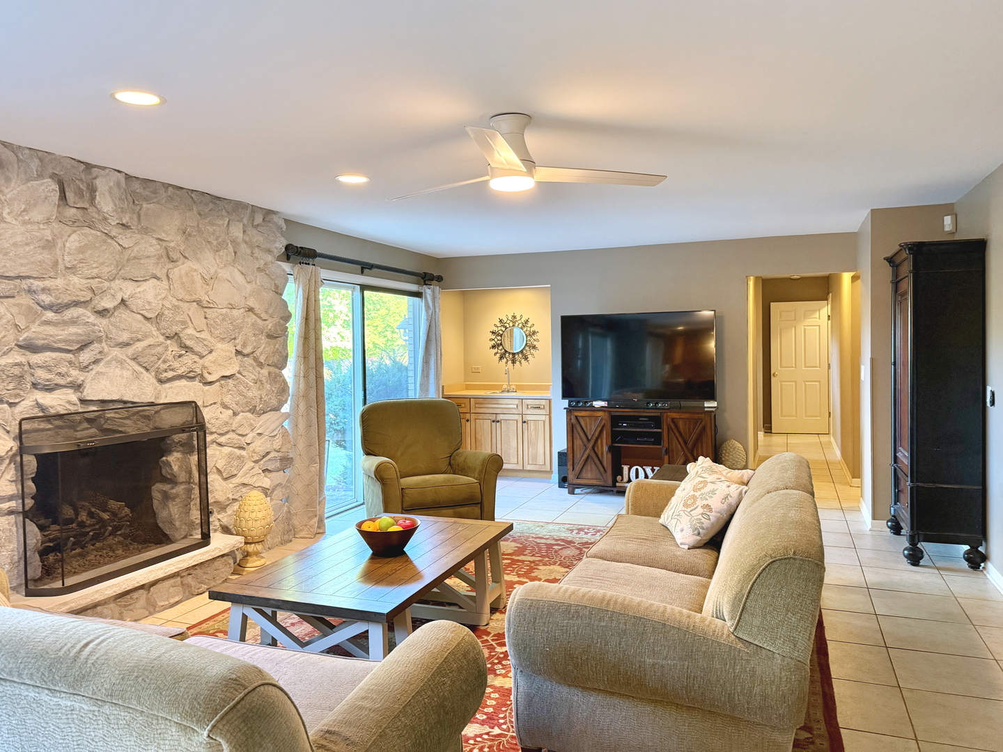 842 Winmoor Drive, Sleepy Hollow, IL 60118