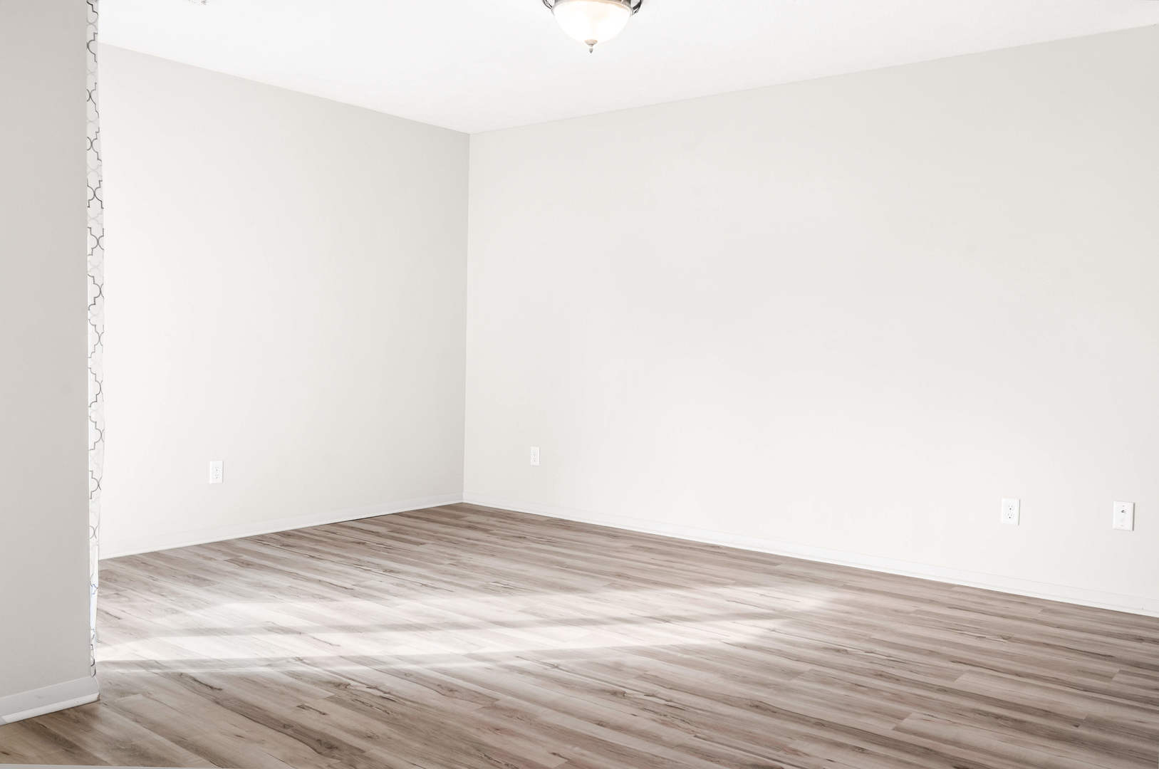 903 N Linden Street #17, Normal, IL 61761