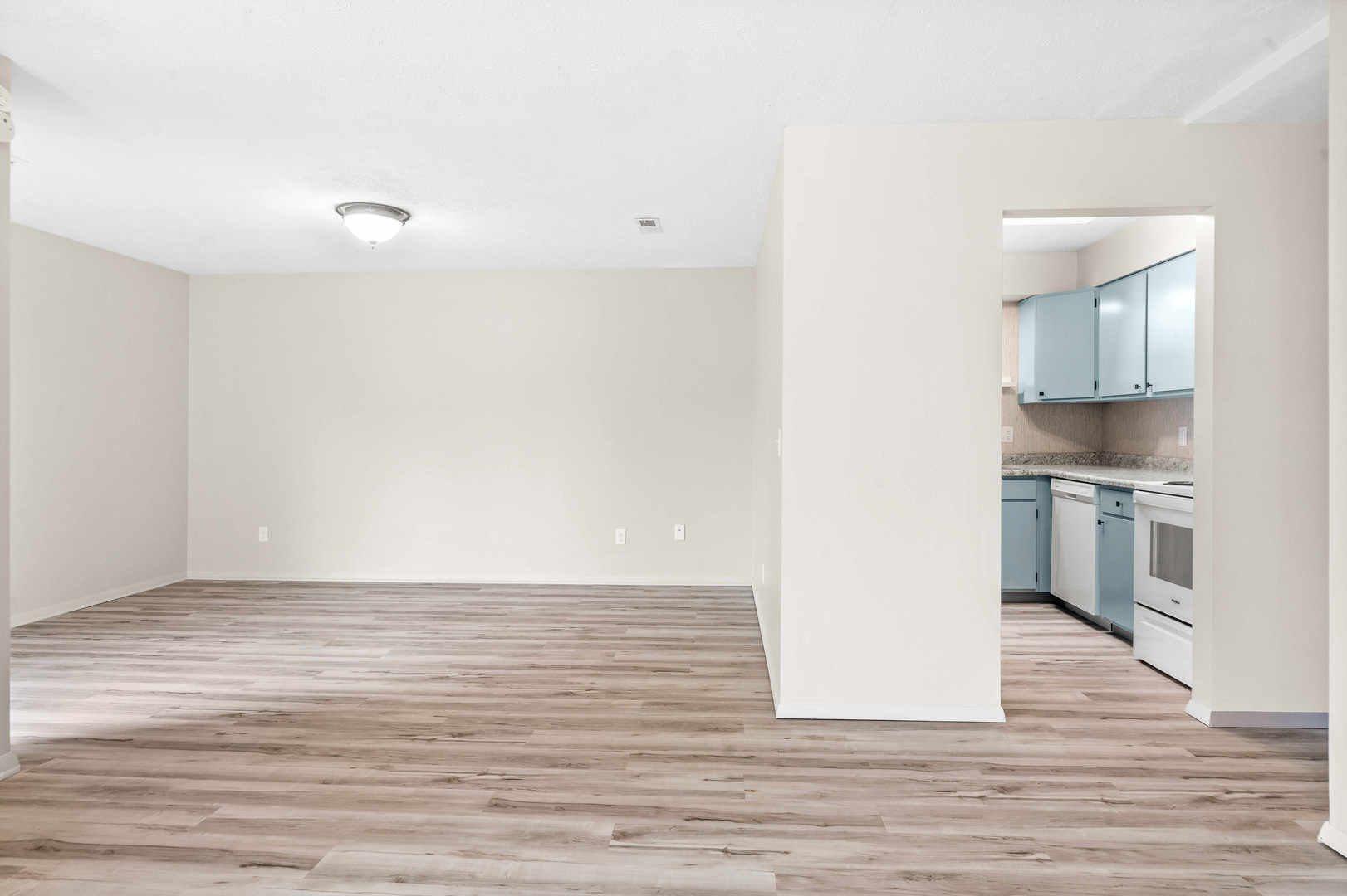 903 N Linden Street #17, Normal, IL 61761