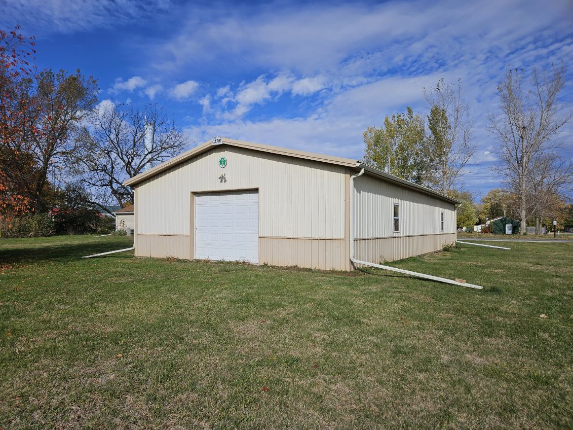 208 Washington Street, Dana, IL 61321