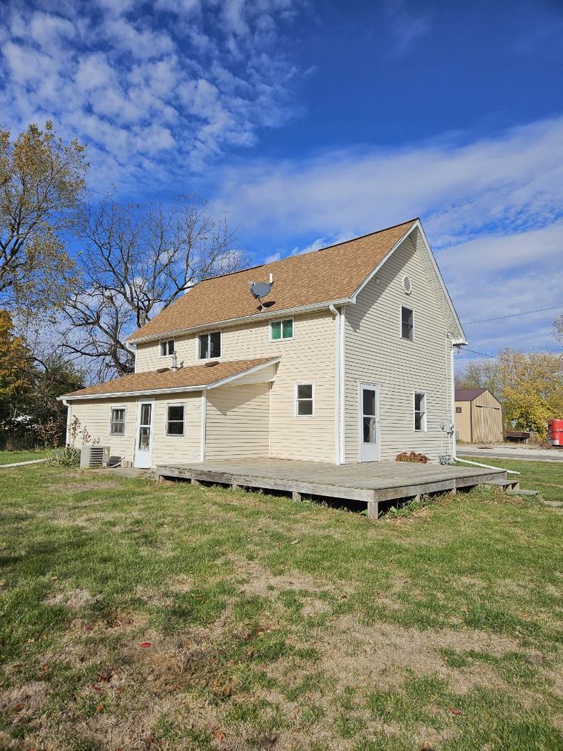 208 Washington Street, Dana, IL 61321