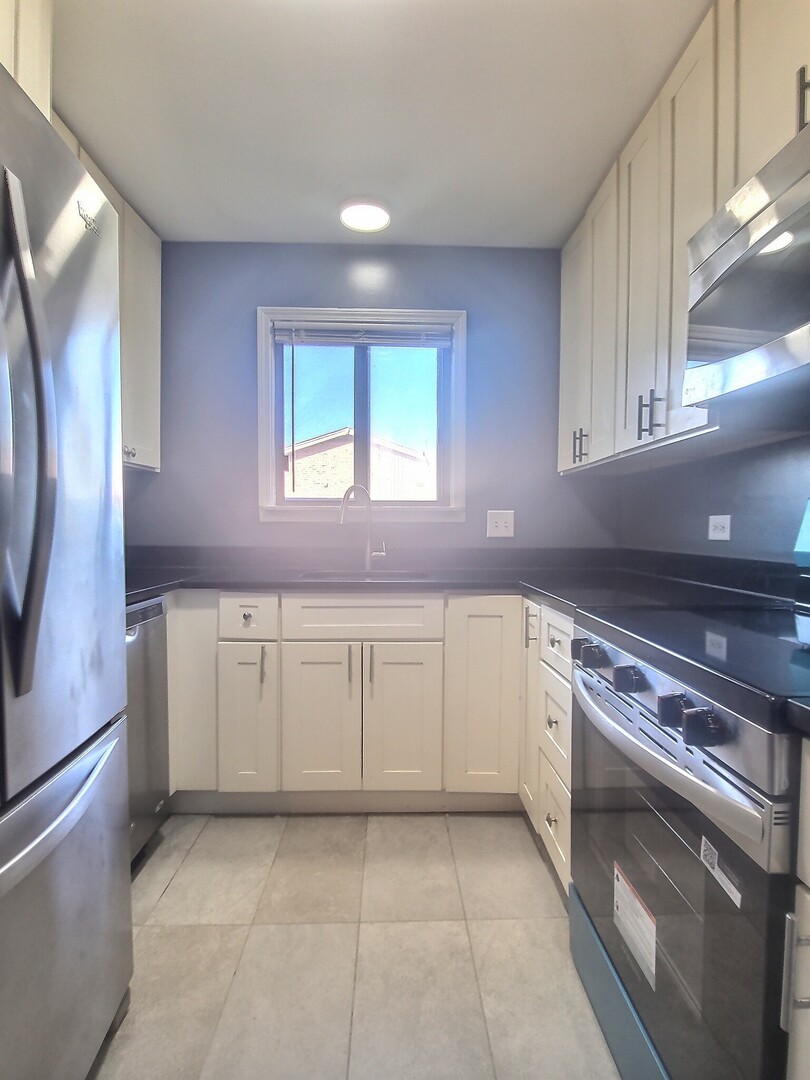 266 12th Street #3F, Wheeling, IL 60090