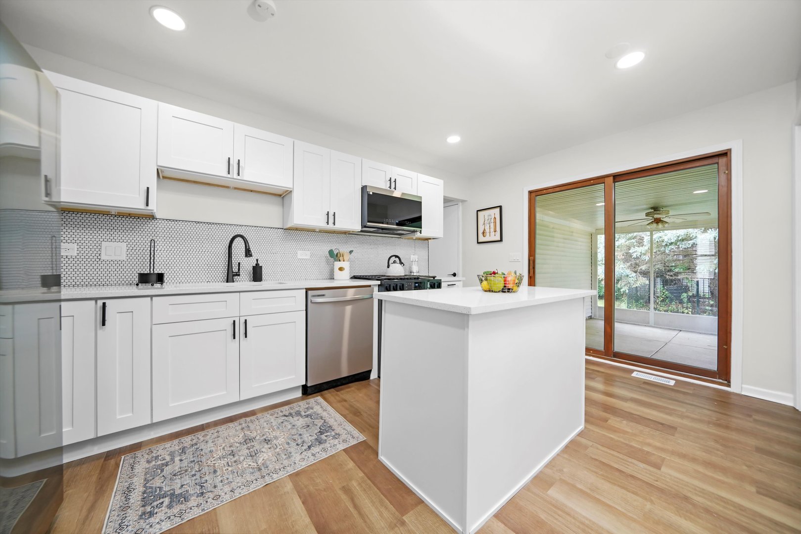 1668 Hidden Valley Drive, Bolingbrook, IL 60490