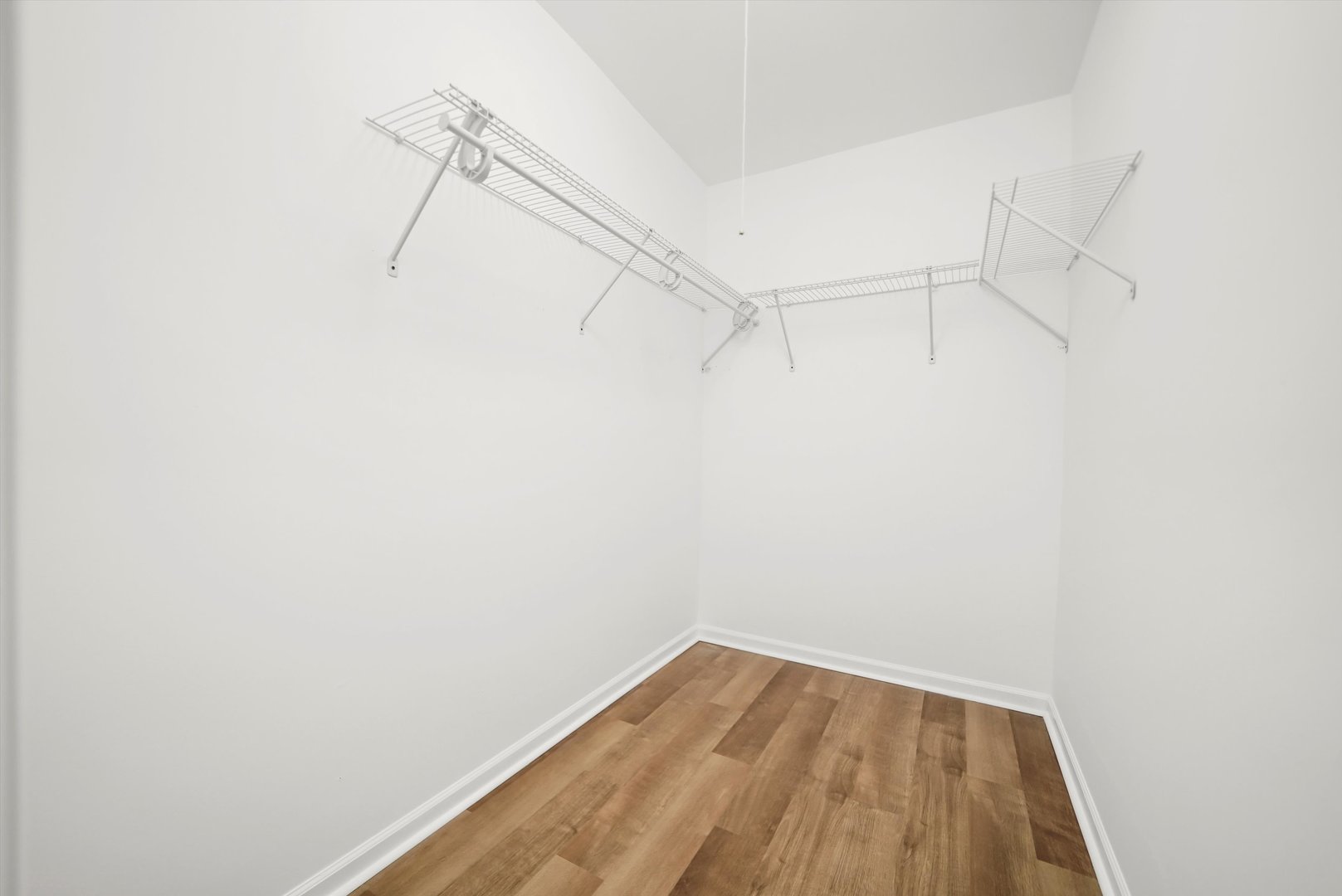 1668 Hidden Valley Drive, Bolingbrook, IL 60490