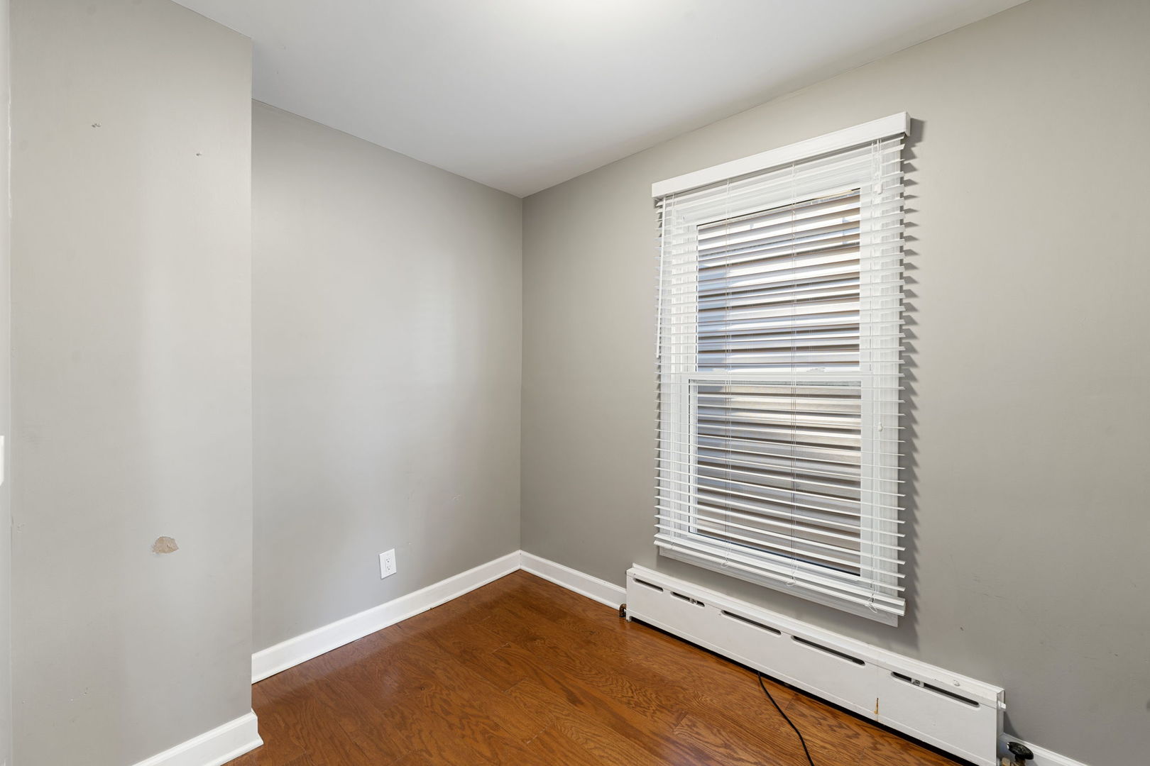 4139 N Kenneth Avenue, Chicago, IL 60641