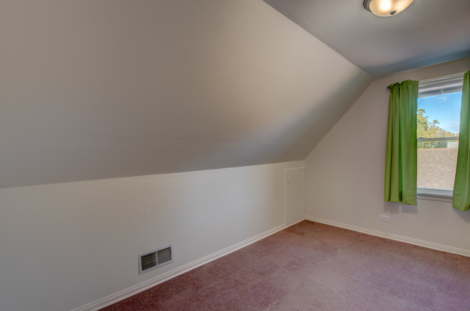 14533 S Parnell Avenue, Riverdale, IL 60827