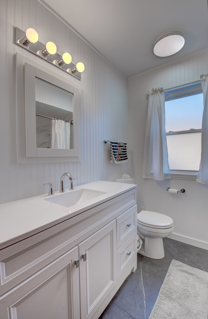 14533 S Parnell Avenue, Riverdale, IL 60827