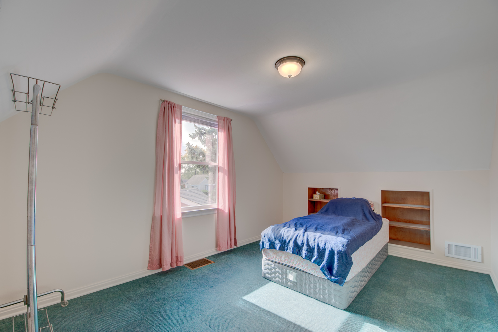 14533 S Parnell Avenue, Riverdale, IL 60827