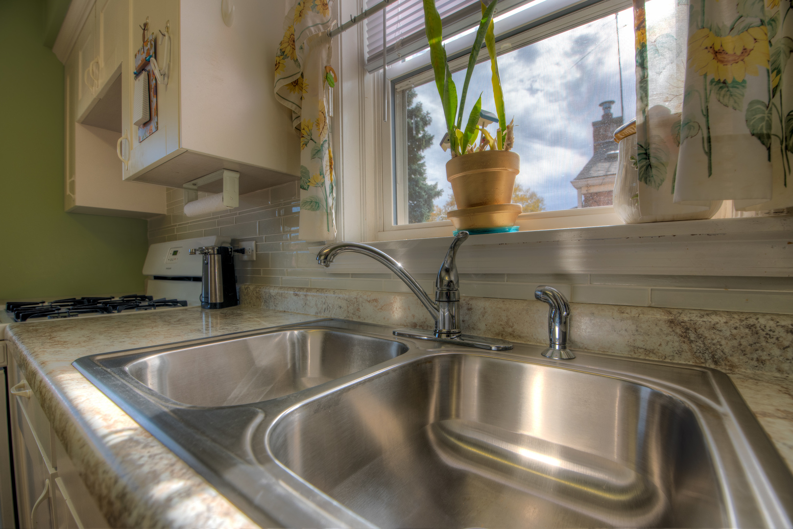 14533 S Parnell Avenue, Riverdale, IL 60827