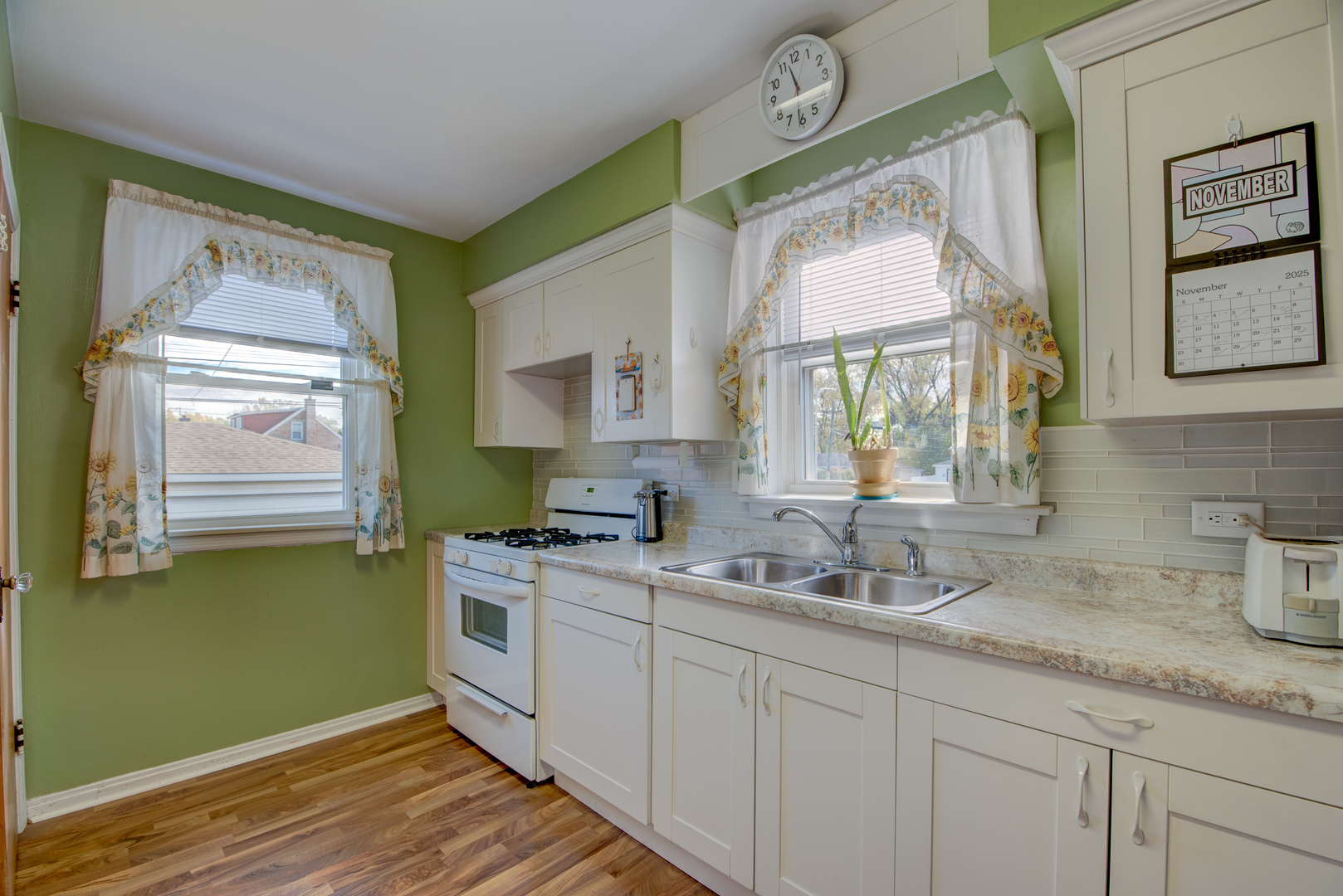 14533 S Parnell Avenue, Riverdale, IL 60827