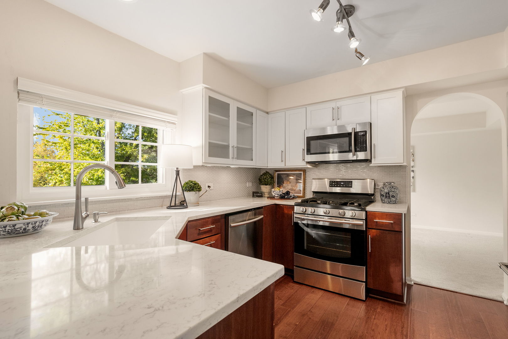 344 Rock Hall Circle, Grayslake, IL 60030