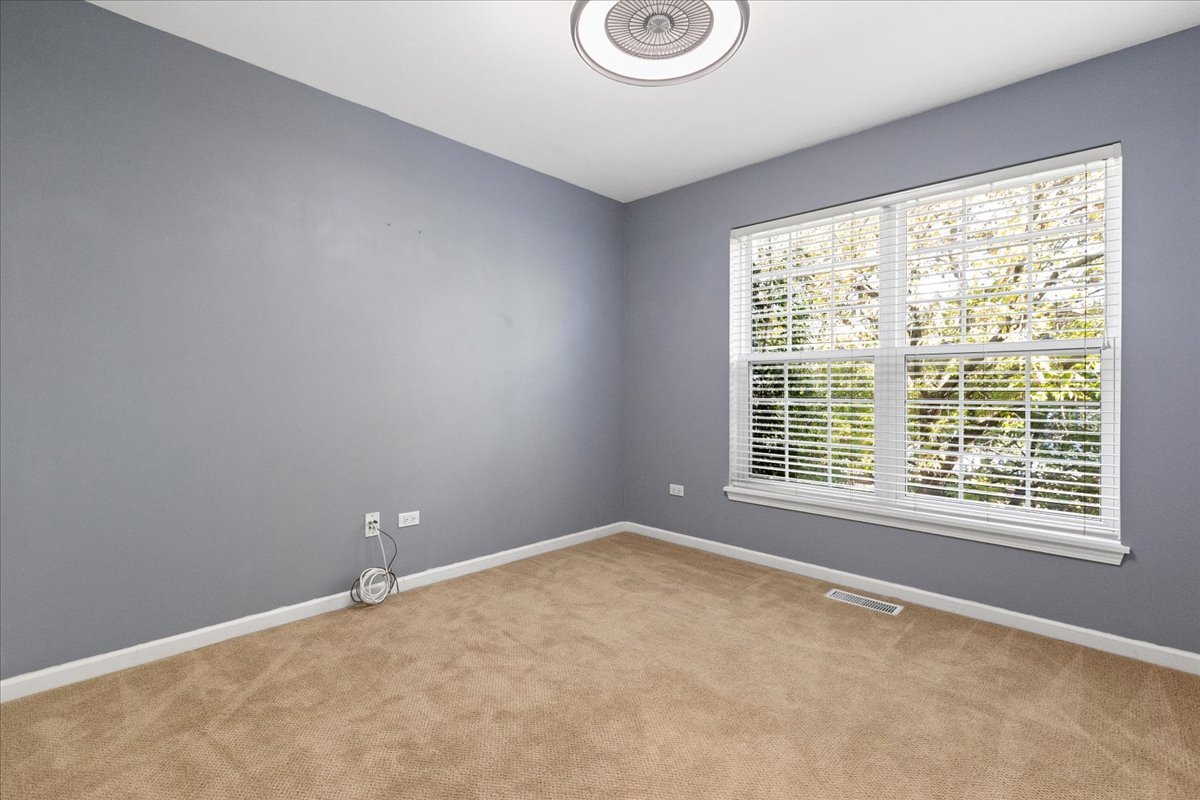 3817 N Milwaukee Avenue #D, Chicago, IL 60641