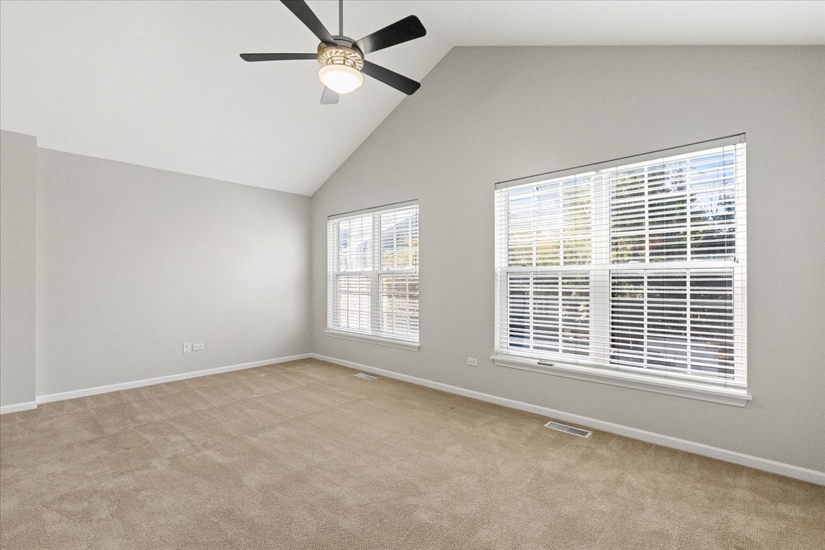 3817 N Milwaukee Avenue #D, Chicago, IL 60641