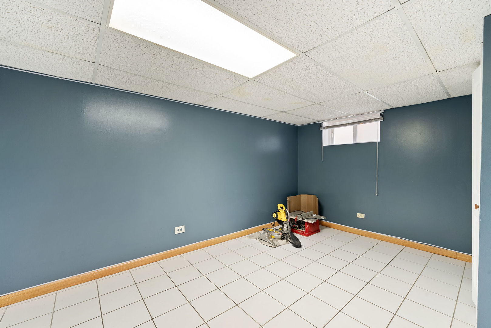 8729 W Summerdale Avenue, Chicago, IL 60656