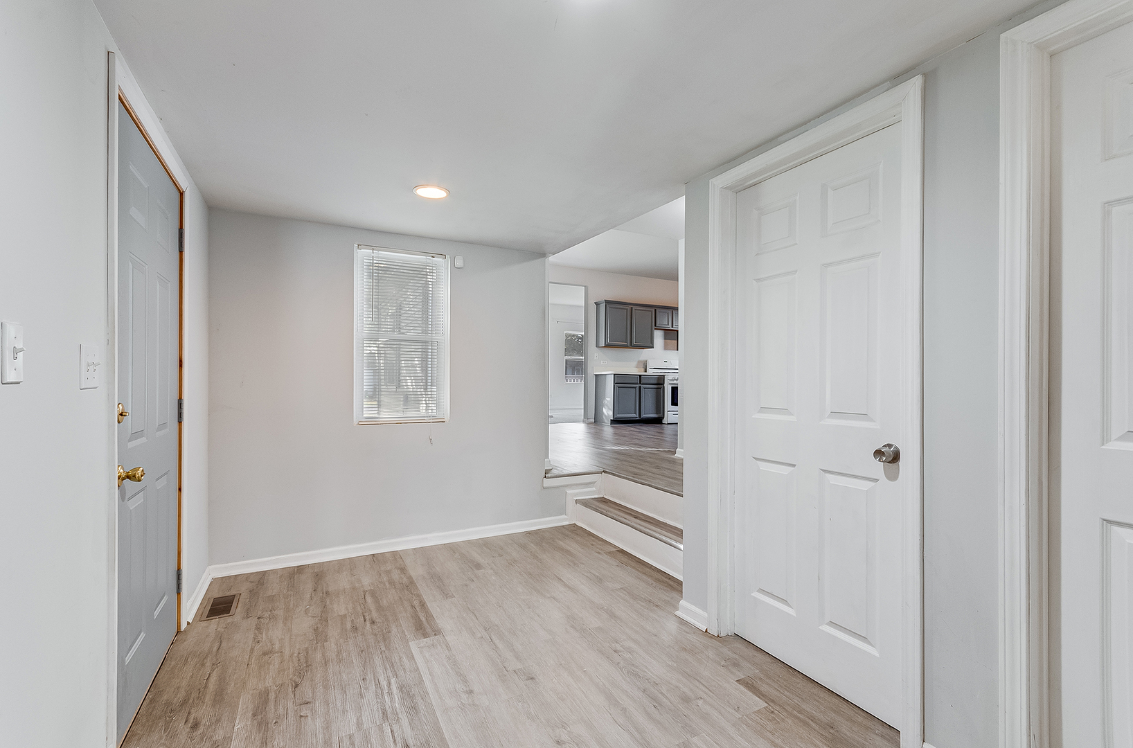 310 W Oak Street, Coal City, IL 60416