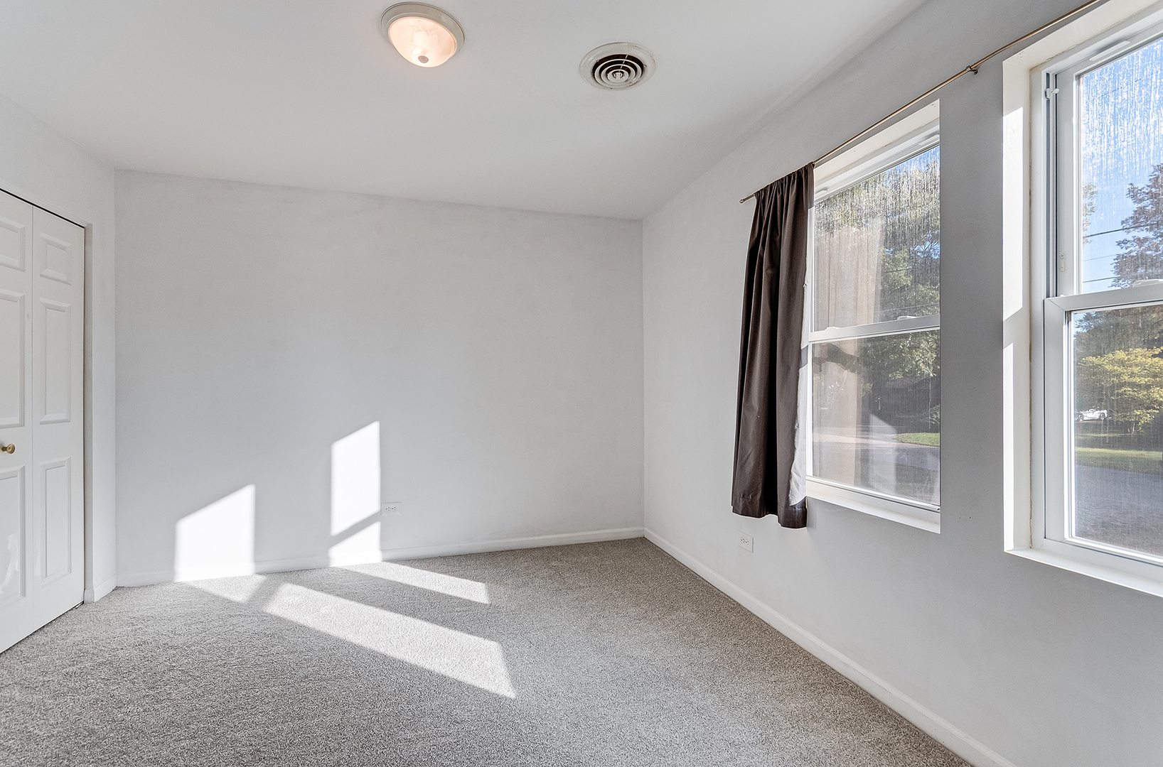 310 W Oak Street, Coal City, IL 60416