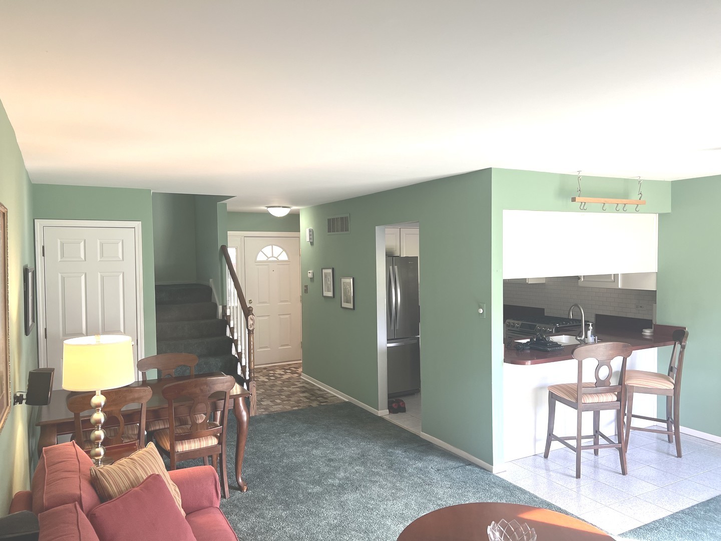 1038 Liskeard Court, Wheaton, IL 60189