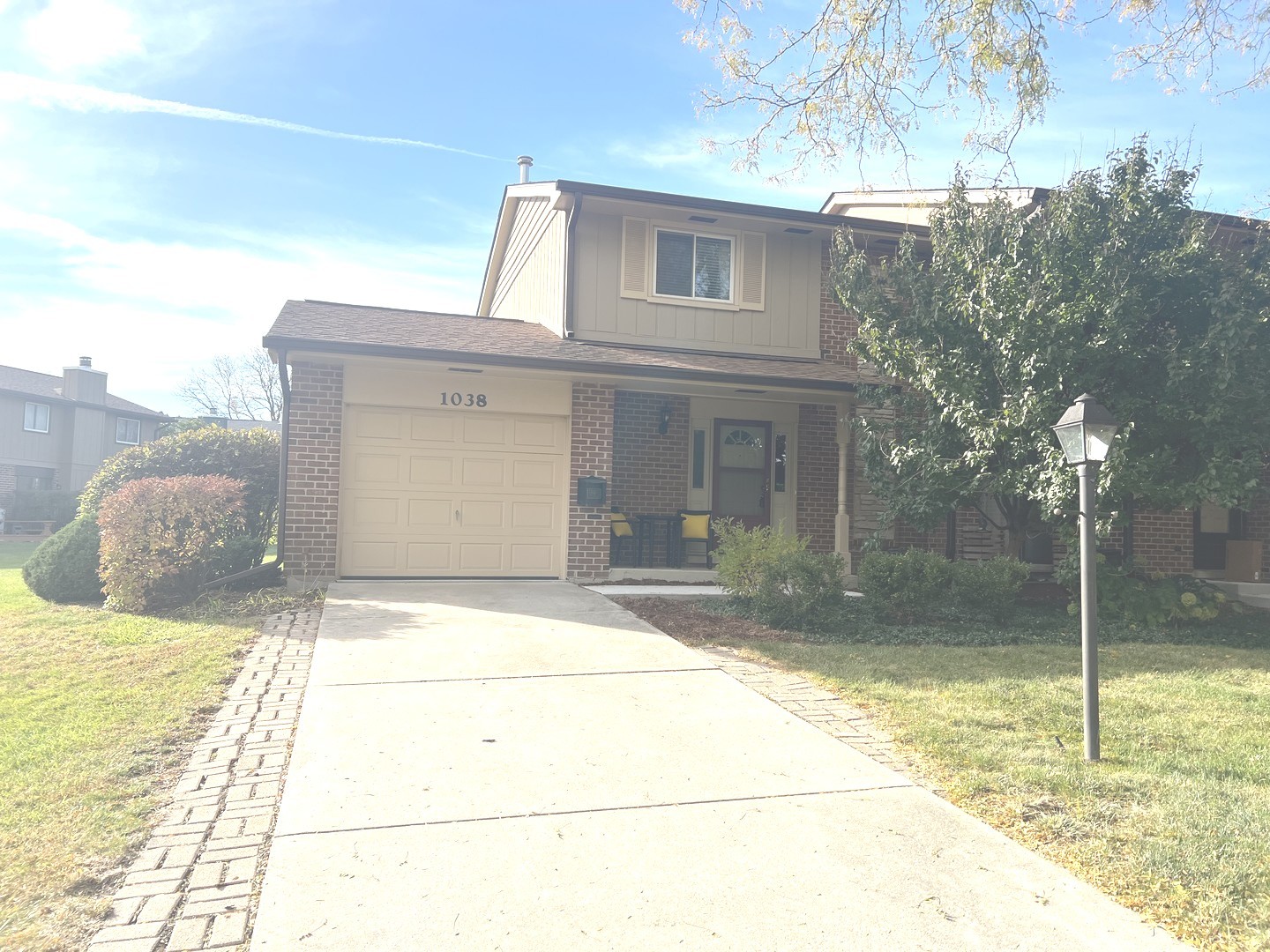 1038 Liskeard Court, Wheaton, IL 60189