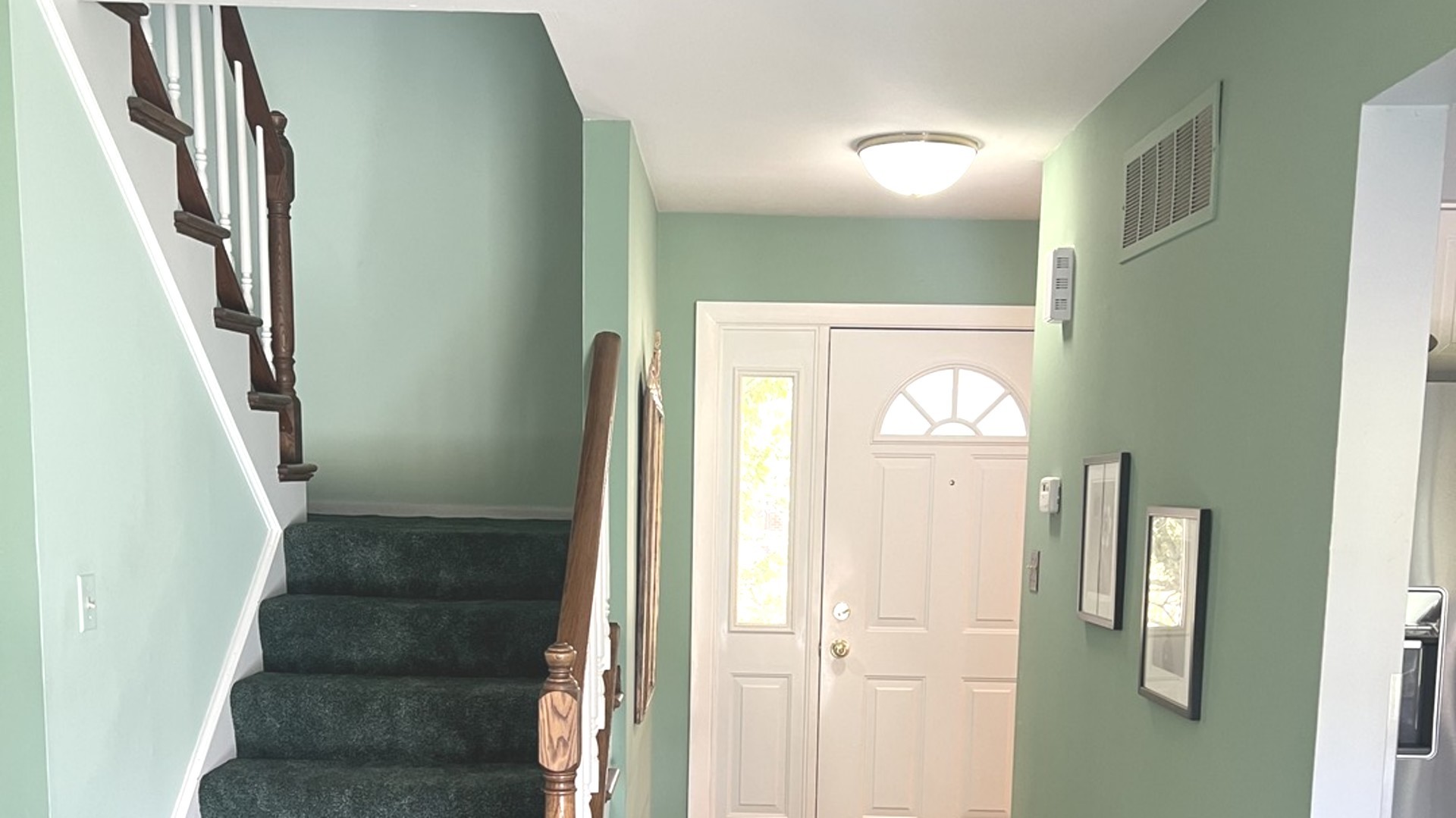 1038 Liskeard Court, Wheaton, IL 60189