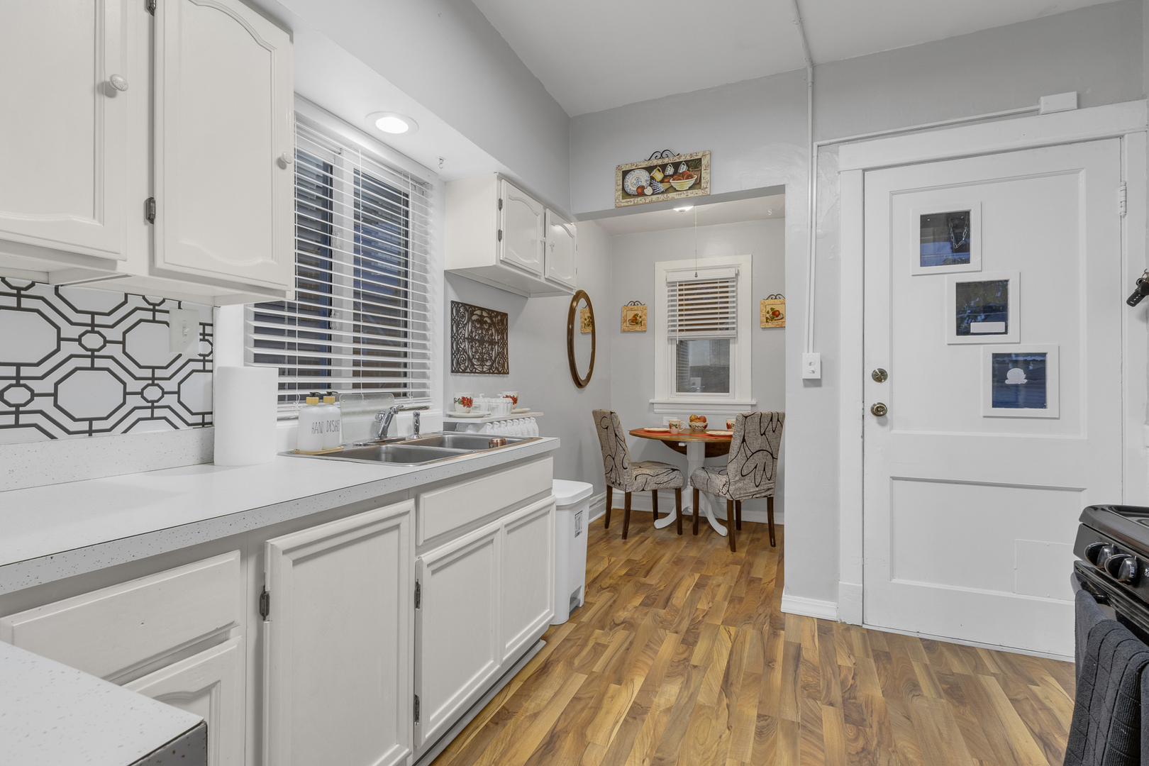 3027 Oak Park Avenue, Berwyn, IL 60402