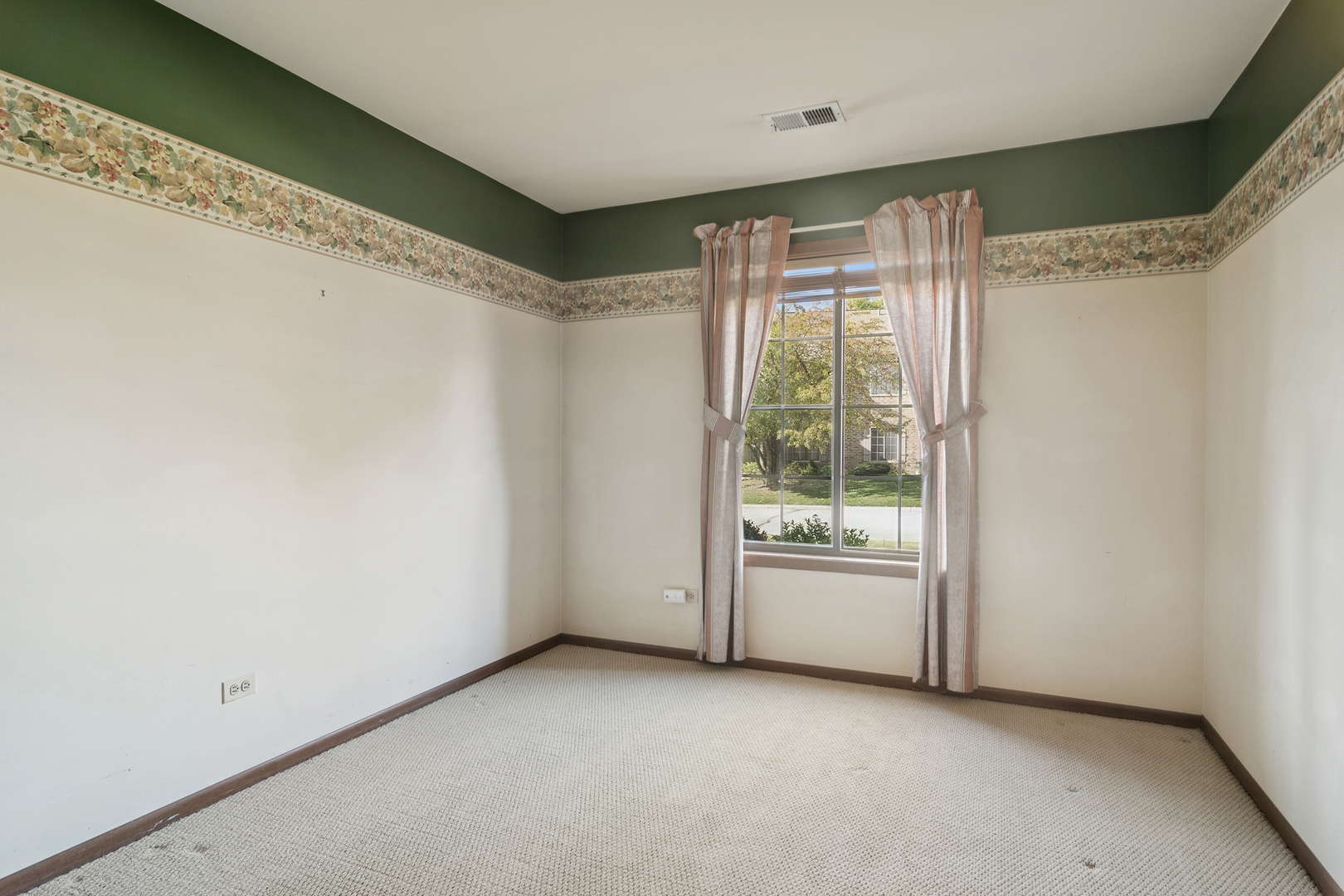 4121 N Mallard Drive #5, Arlington Heights, IL 60004