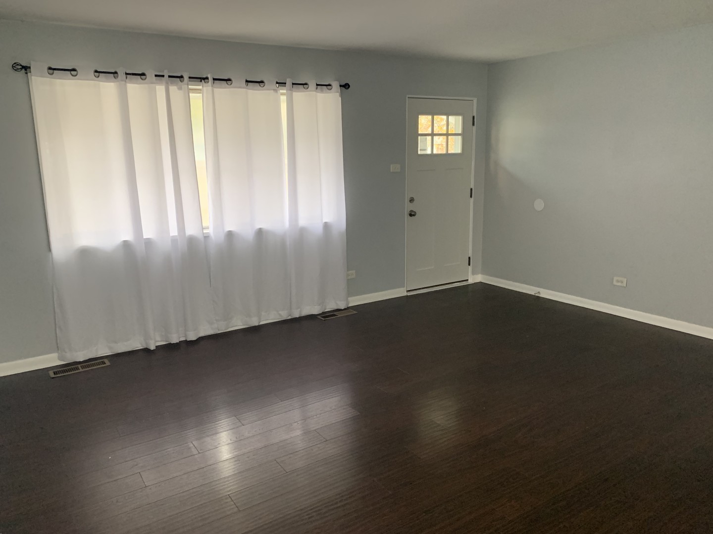 17335 Community Street, Lansing, IL 60438