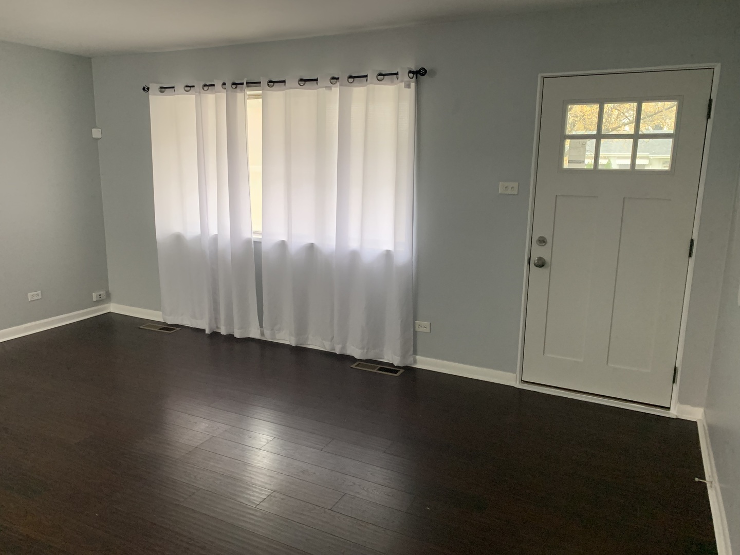 17335 Community Street, Lansing, IL 60438