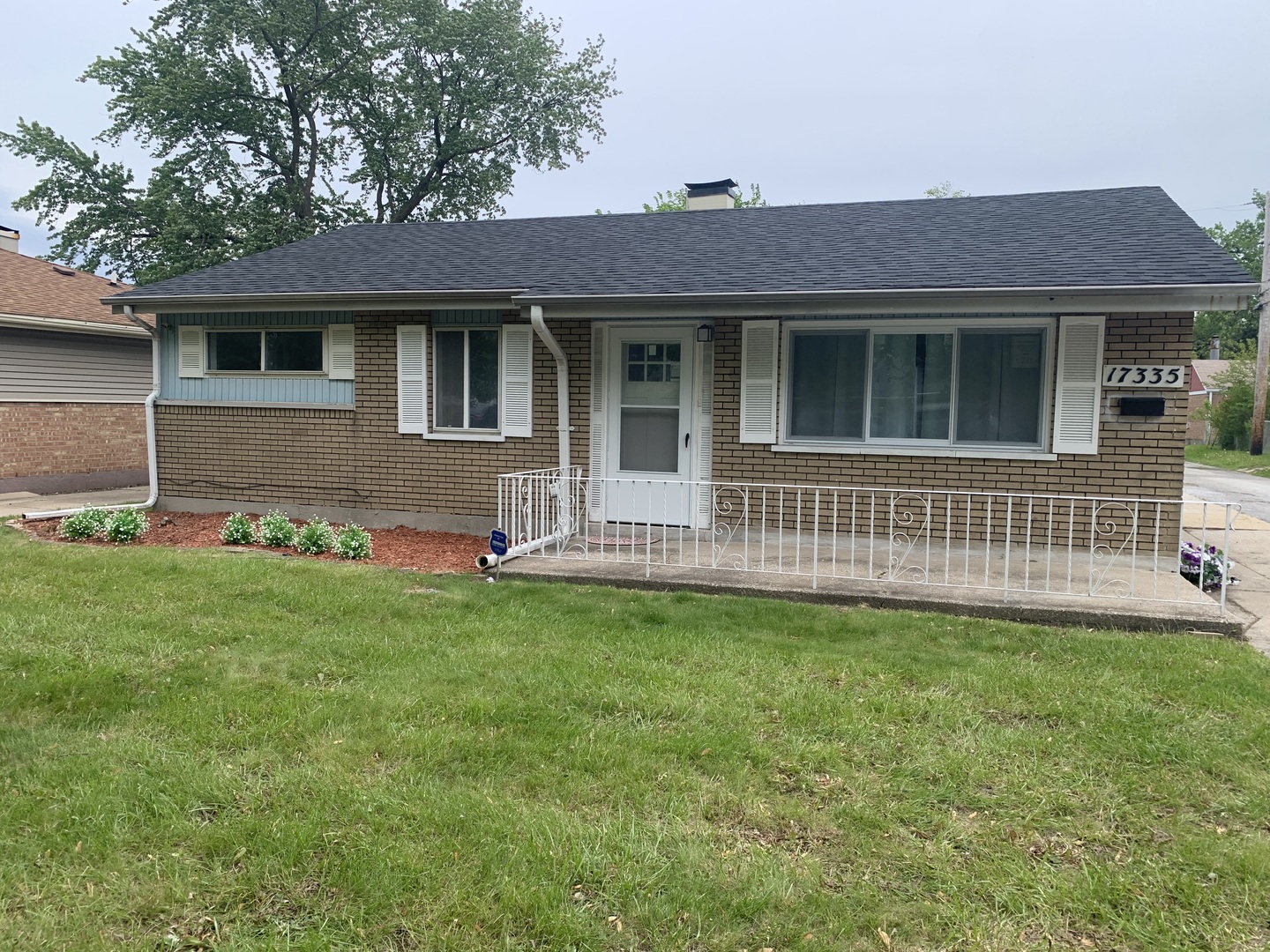 17335 Community Street, Lansing, IL 60438