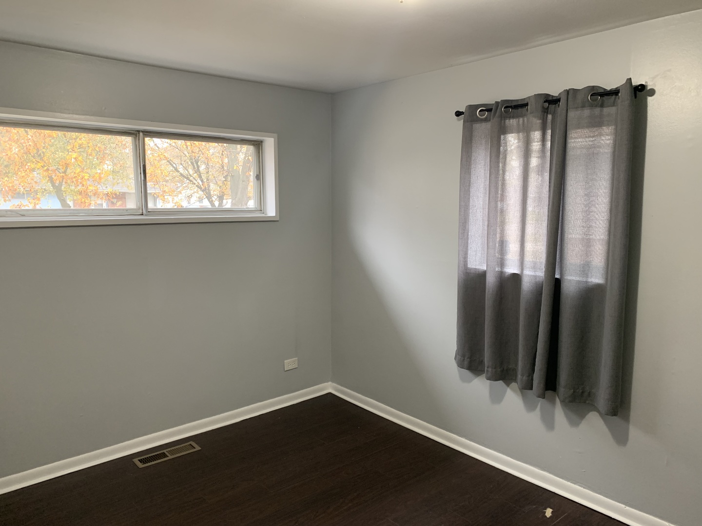 17335 Community Street, Lansing, IL 60438