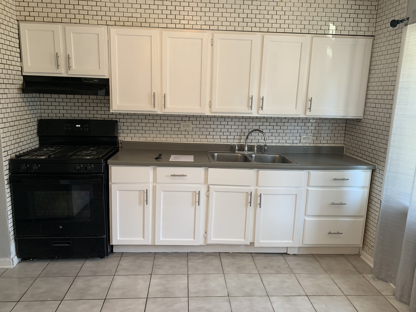 17335 Community Street, Lansing, IL 60438