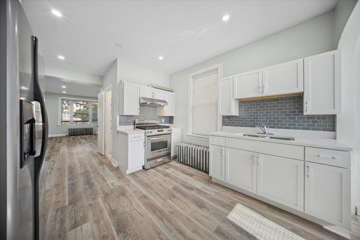 5049 W 29th Place #1st, Cicero, IL 60804