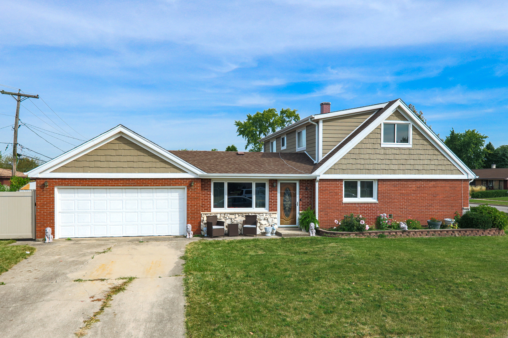 9236 Pembroke Lane, Bridgeview, IL 60455