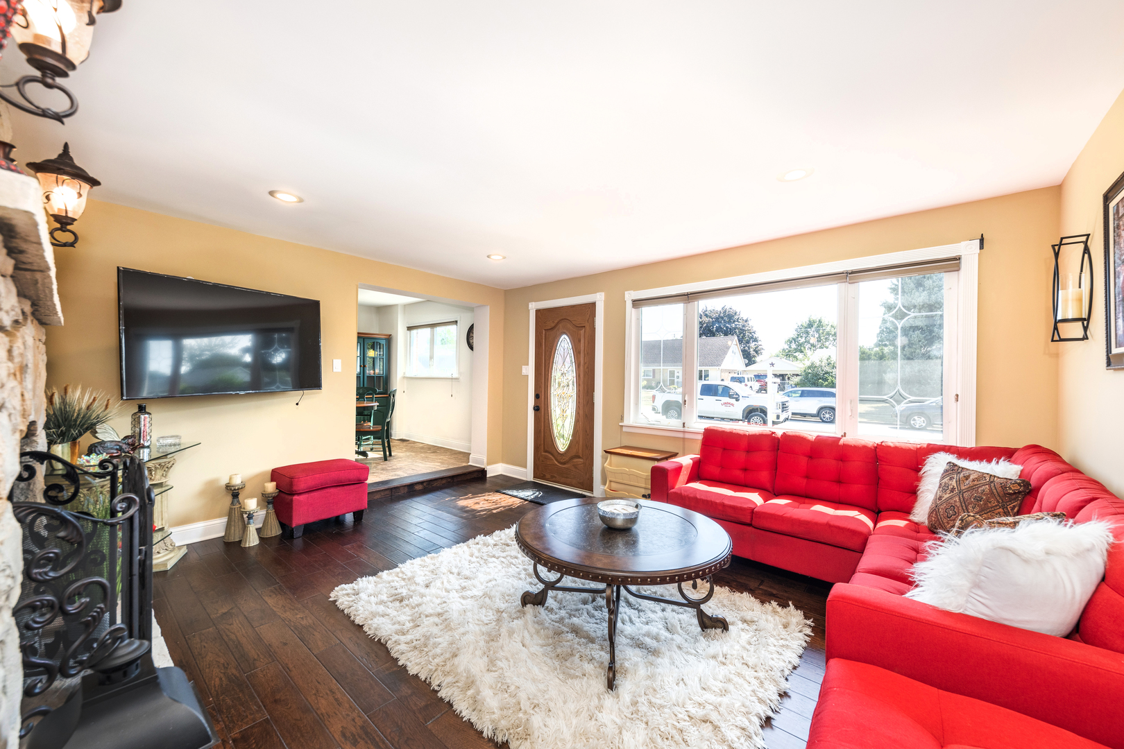 9236 Pembroke Lane, Bridgeview, IL 60455