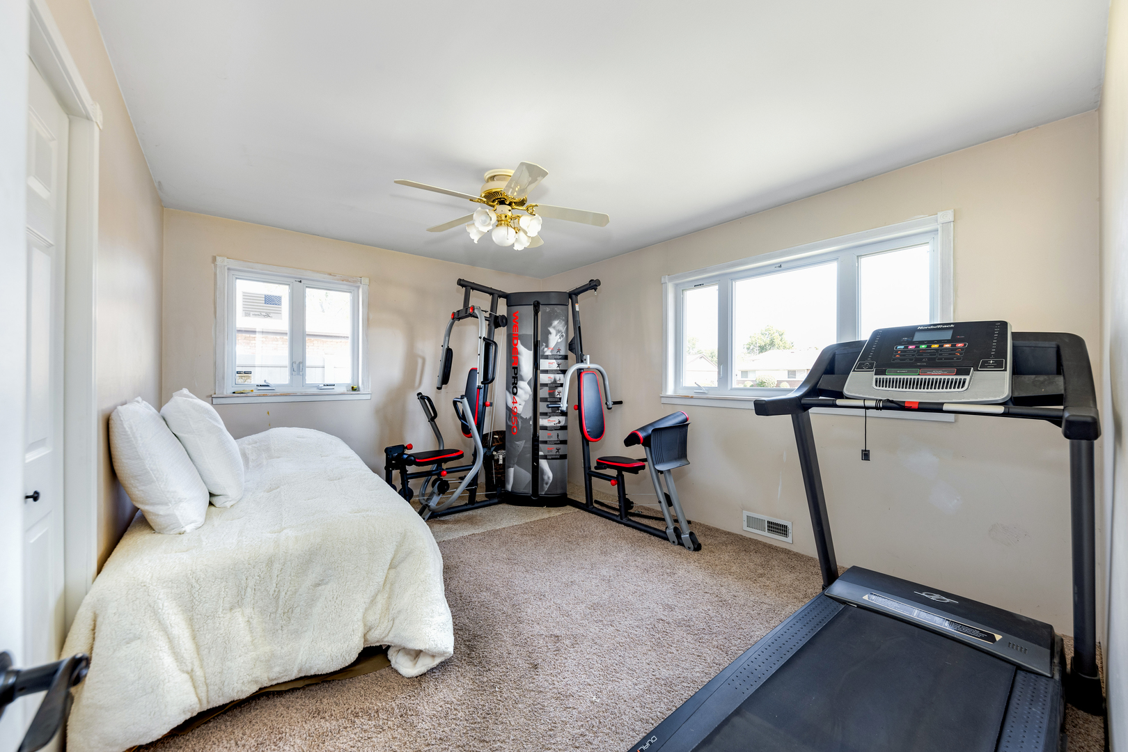 9236 Pembroke Lane, Bridgeview, IL 60455