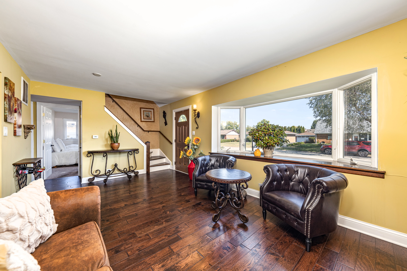 9236 Pembroke Lane, Bridgeview, IL 60455