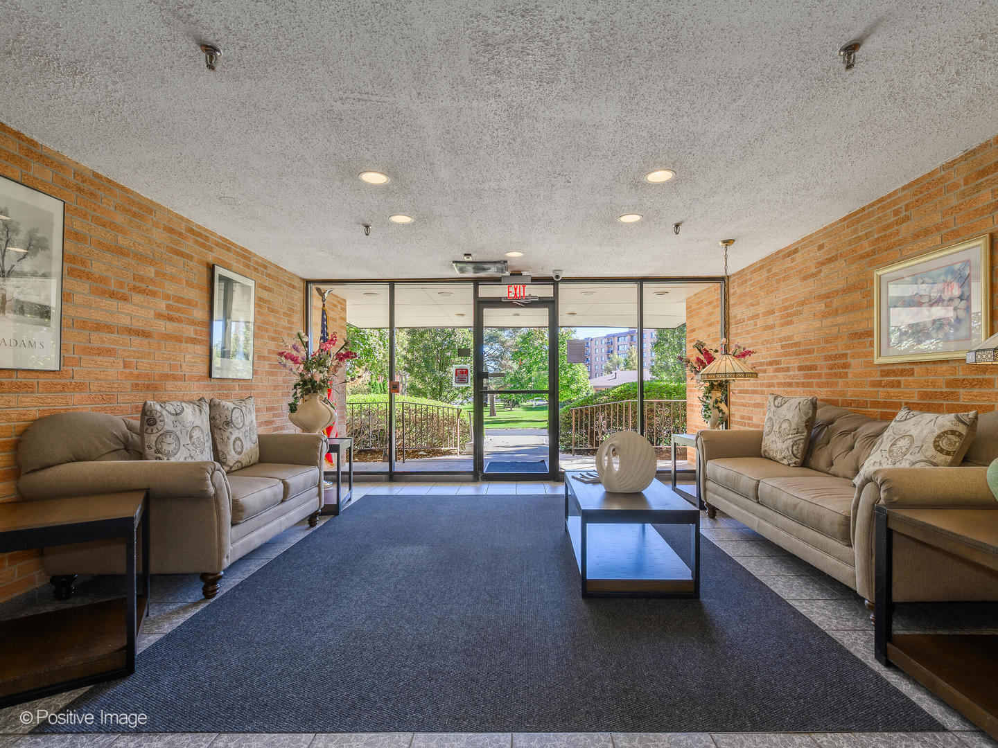 1727 W Crystal Lane #208, Mount Prospect, IL 60056