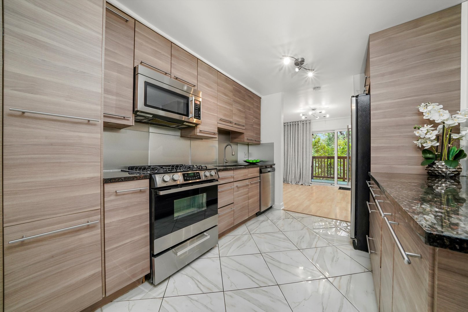 760 Dempster Street #110, Mount Prospect, IL 60056